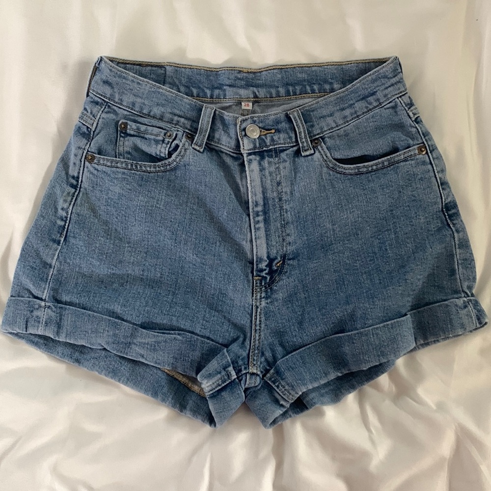 LEVIS Mom Shorts